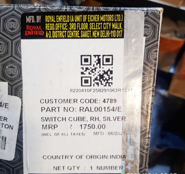 Royal Enfield RAL00154/E Switch Cube RH, Silver 1 PART-NO-RAL00154E-SWITCH-CUBE-RH-SILVER